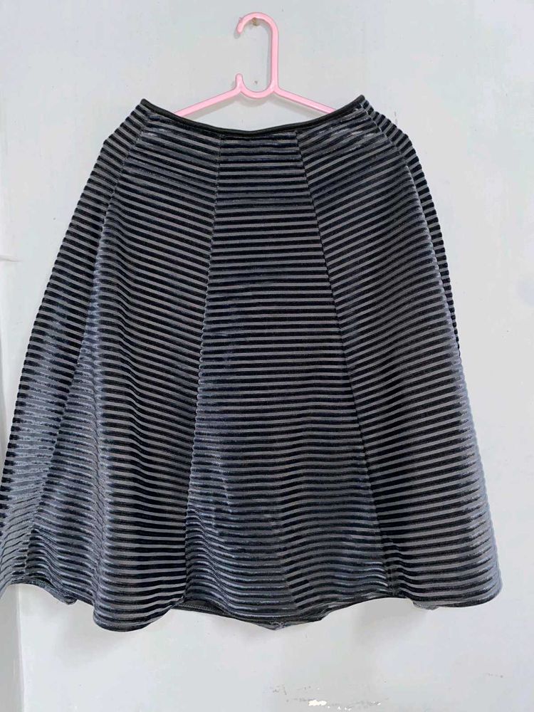 Chic Striped Velvet A-Line Skirt