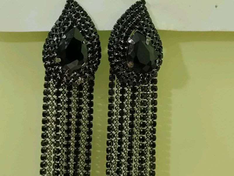 Black Stylish Earings