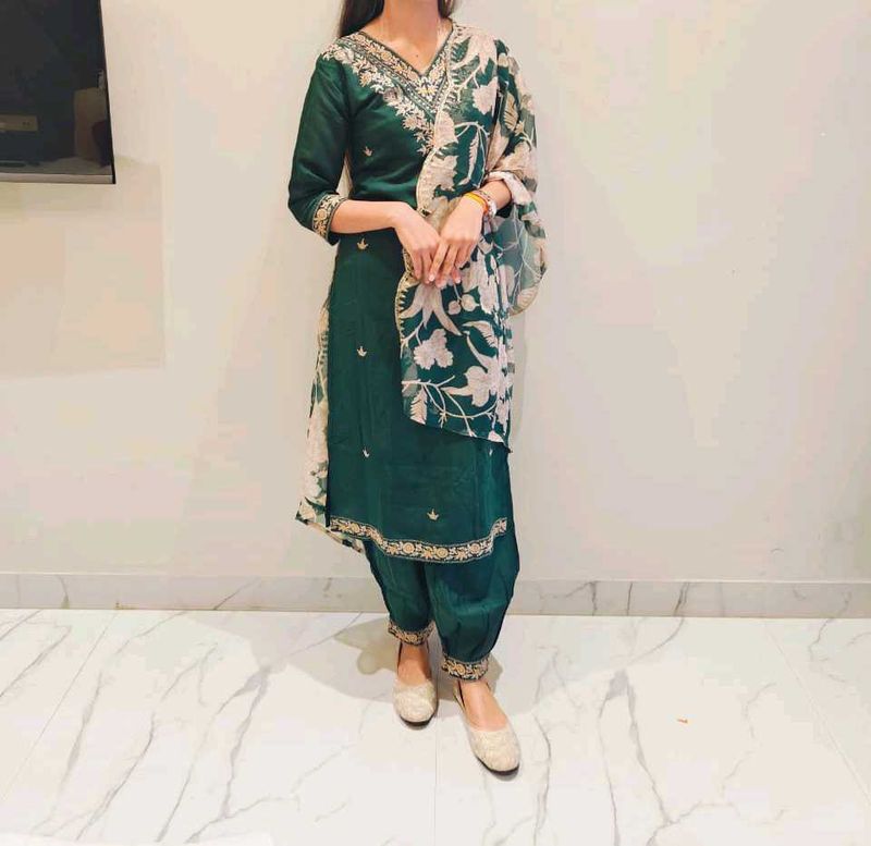 Elegant Green Salwar Suit