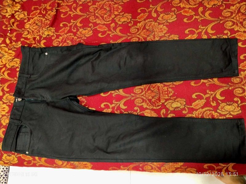 Stylish Black Jeans