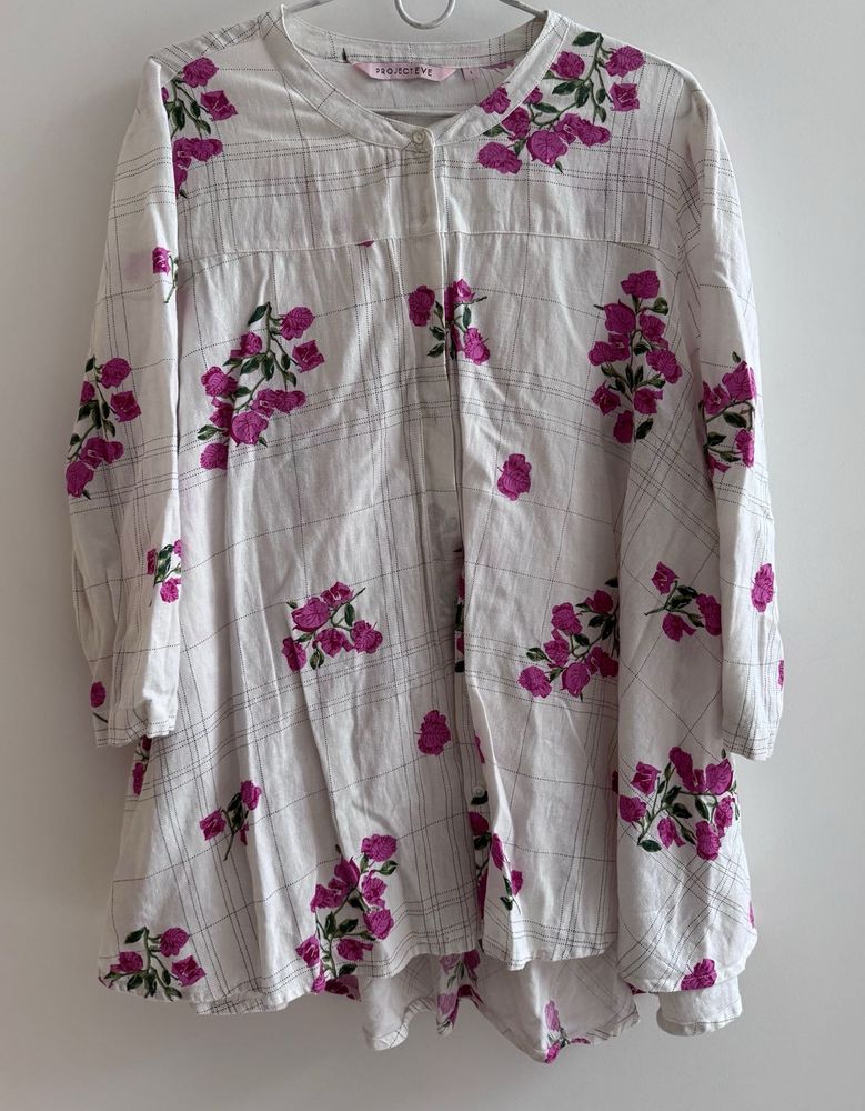 Floral Embroidered Tunic