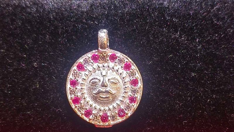 Beautiful silver pendent 💕