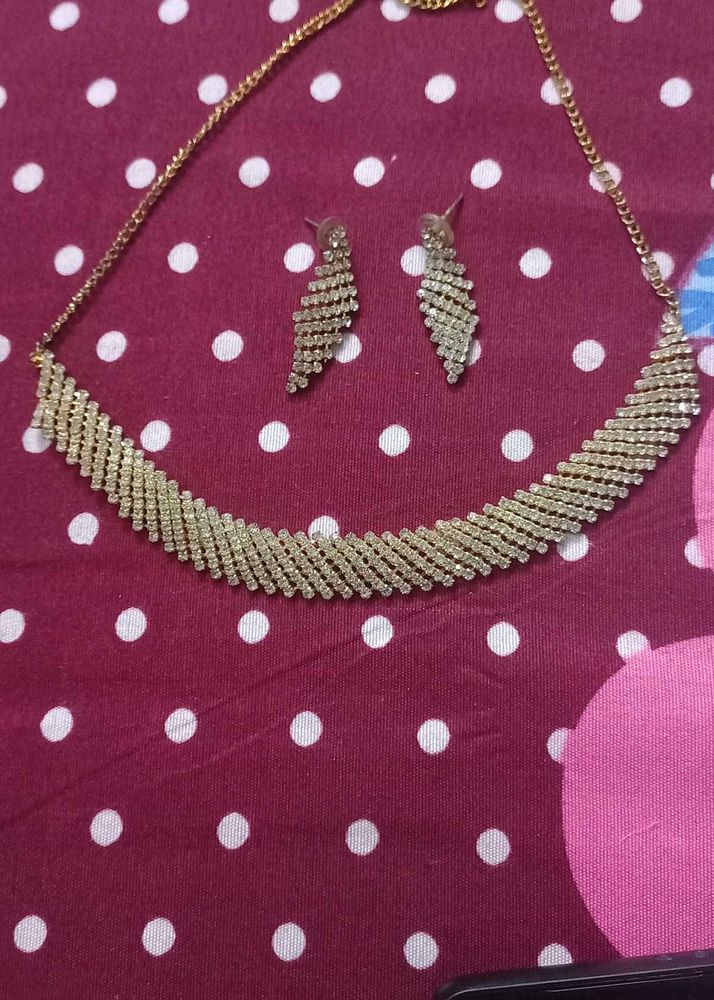 Sparkly Necklace &amp; Earring Set