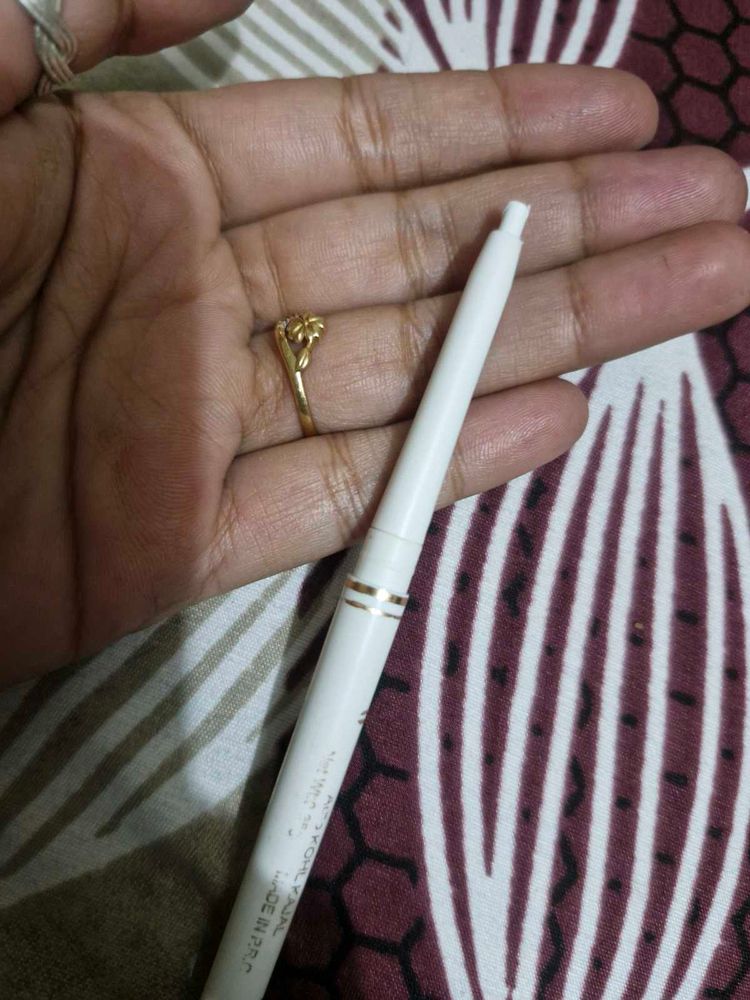 white kajal
