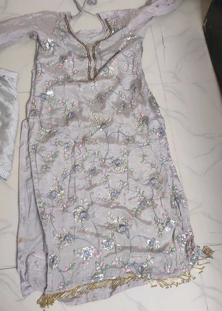 Embroidered Kurta Set