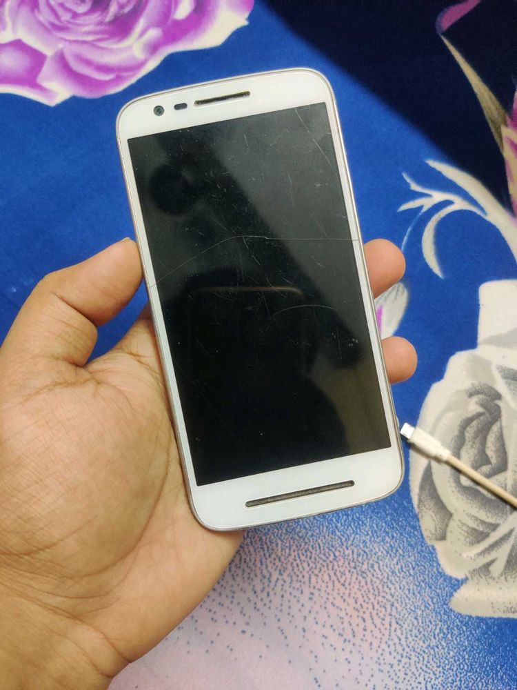 Moto E3 Power