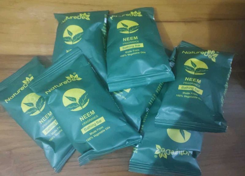 Neem Fragrance Bathing Soaps