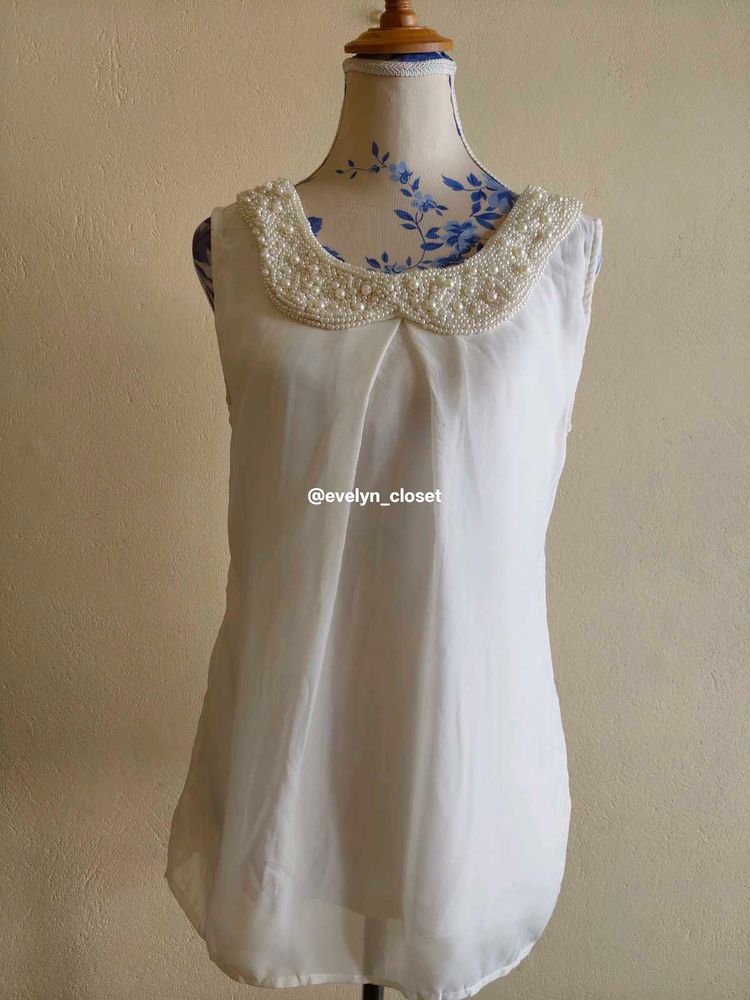 Pearl Collar Sleeveless Top