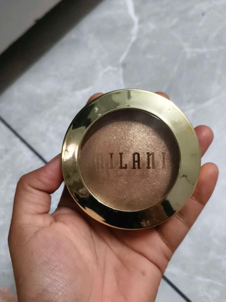 Milani Baked Highlighter