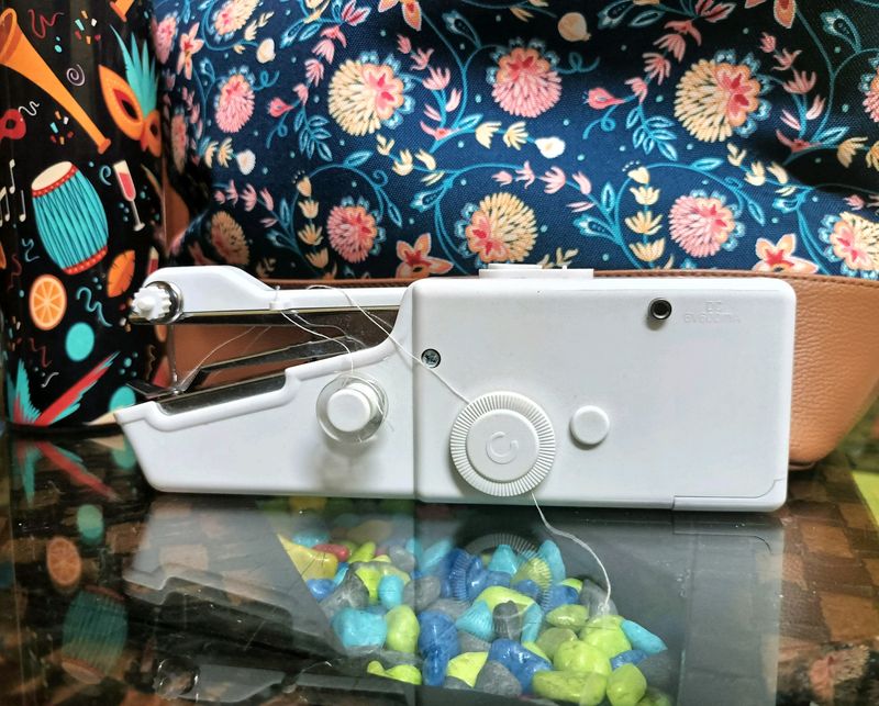 Sewing Machine - Handheld