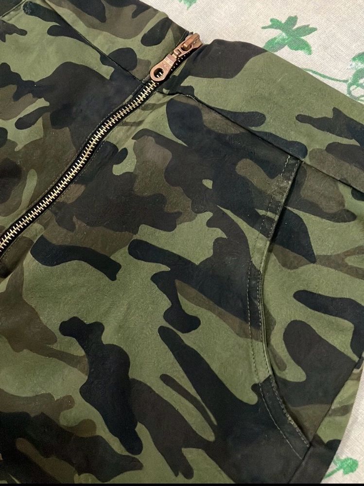 Women’s Army skirt