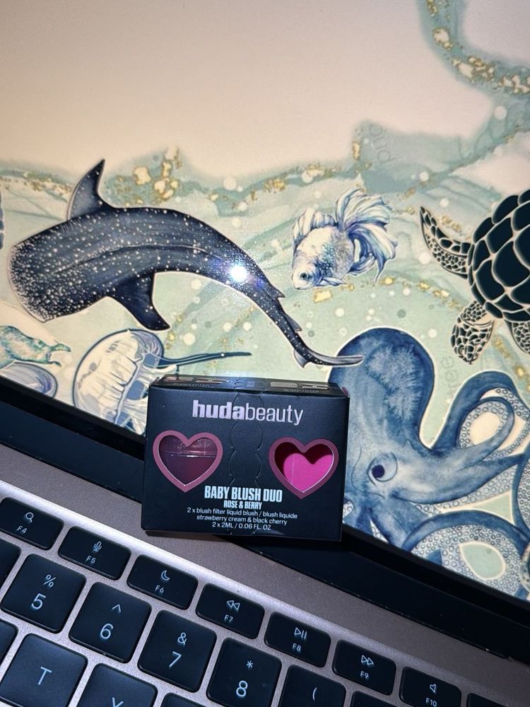 Huda Beauty Baby Blush Duo in Shade Strawberry Cre