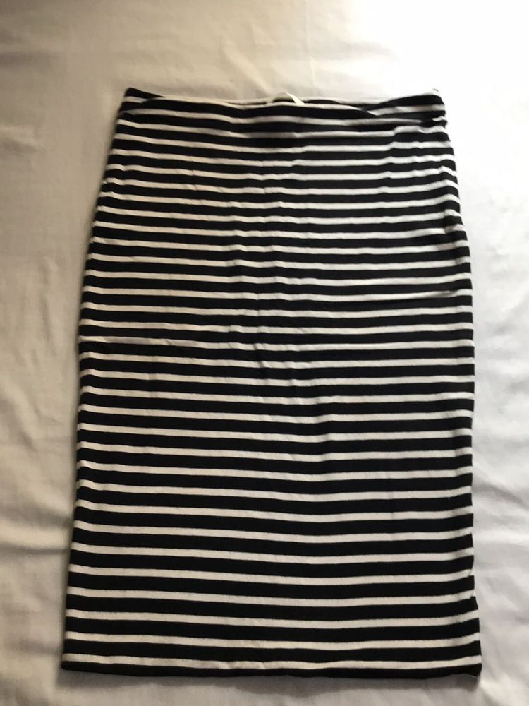 H&amp;M Soft Stretchy Pencil Skirt Waist 30
