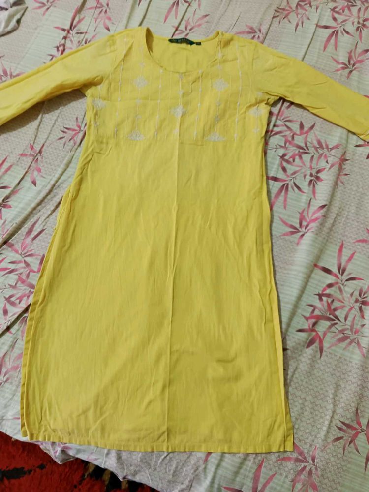 Selling Lemon Yellow Kurta