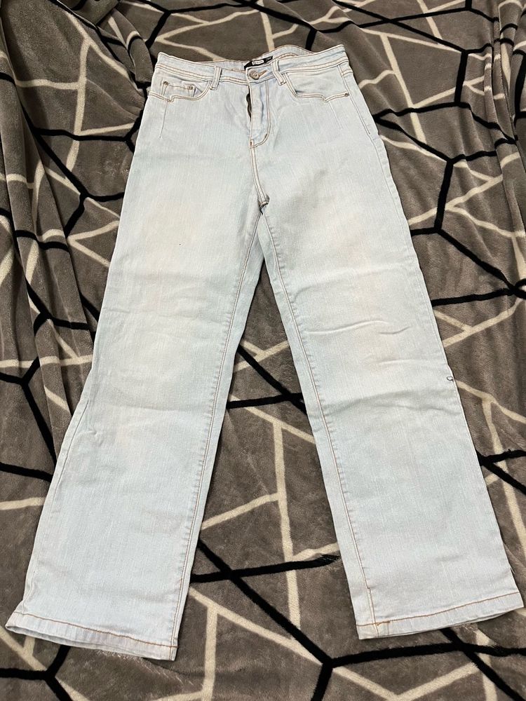 Light Wash Wide Leg Jeans