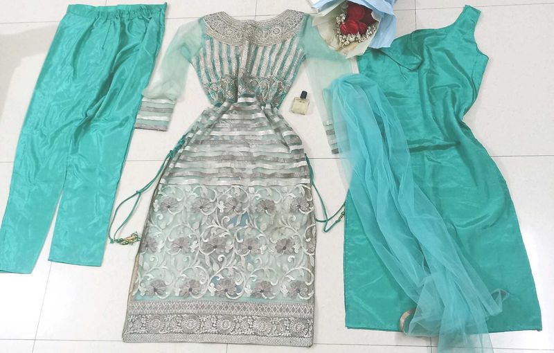 Teal Indian Outfit , very luxury India Outfi