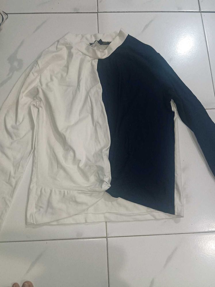 Two-Tone Knotted Long Sleeve