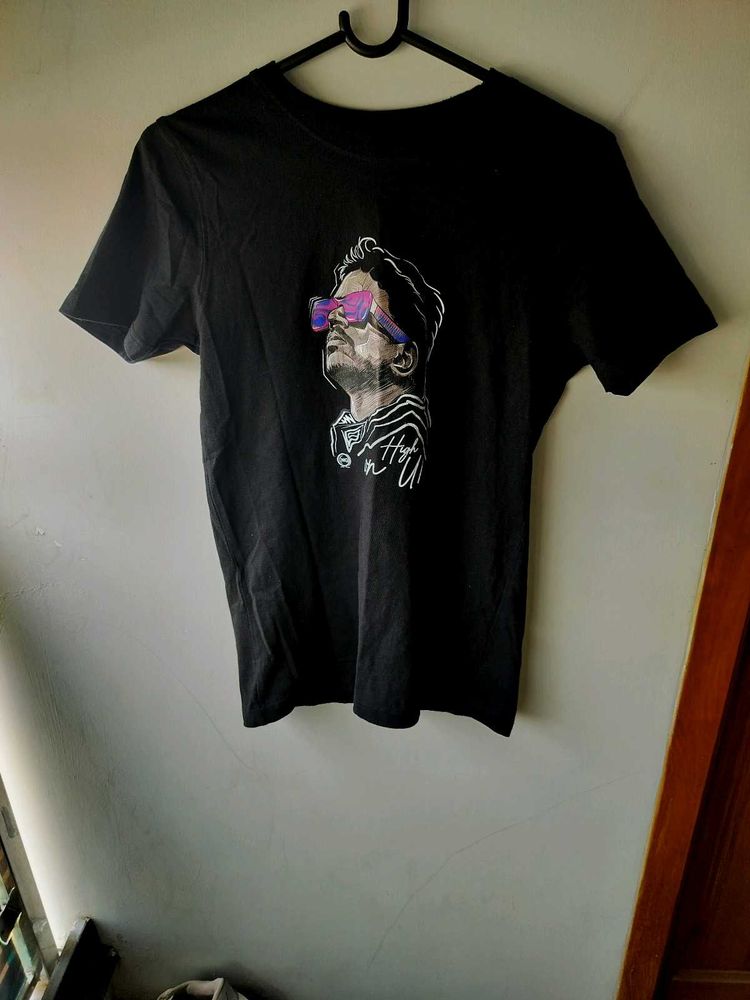 Cool Graphic Print Black T-Shirt