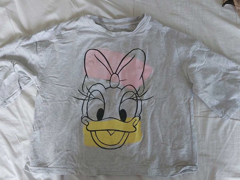 Daisy Duck Graphic Tee