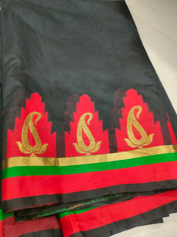 Elegant Saree with Border🖤❤️