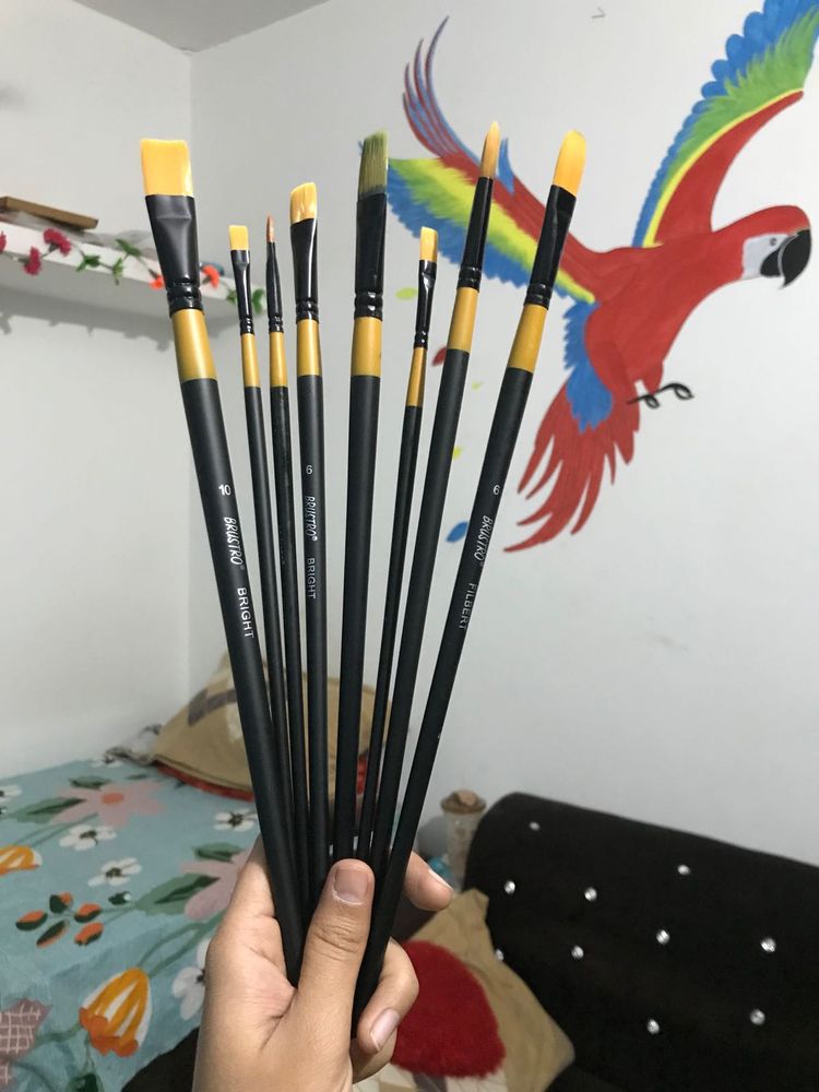 Gold Taklon Artists Brush Set