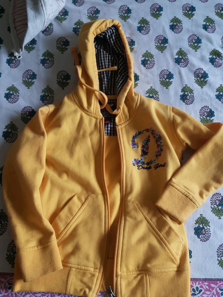Winter Jacket,good Condition,sweatshirt