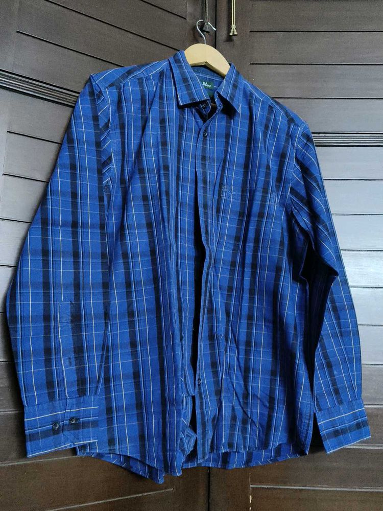Colorplus Men Blue Checked Tailored Fit Shirt