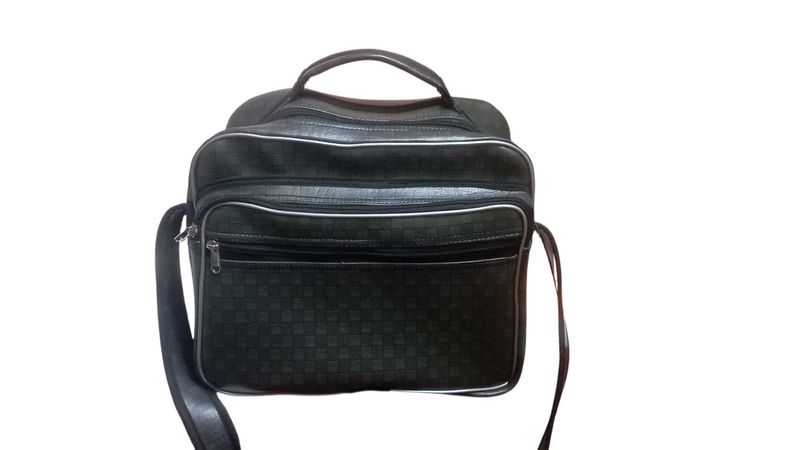 Grey Shoulder Bag &amp; Hand ba