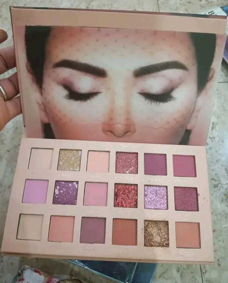 Eyeshadow Palette