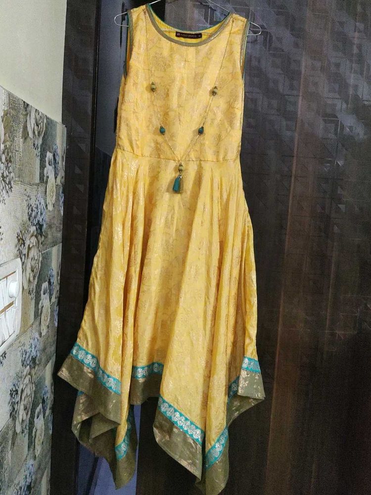 Zig Zag Pattern Flared Kurti