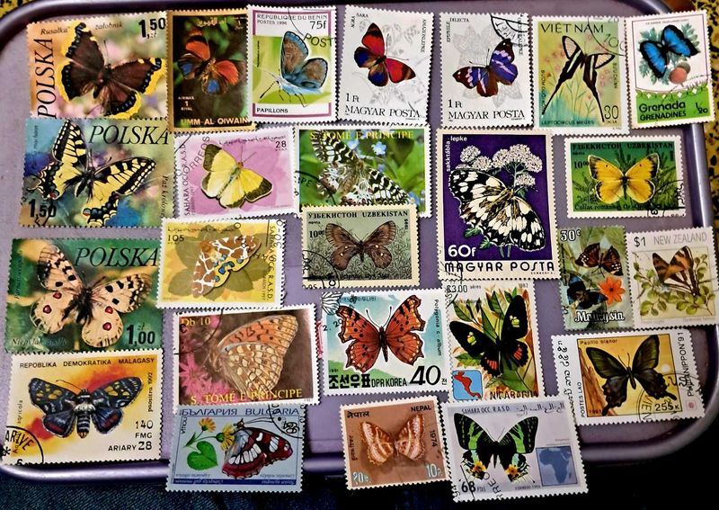 25 Vintage BUTTERFLY stamps