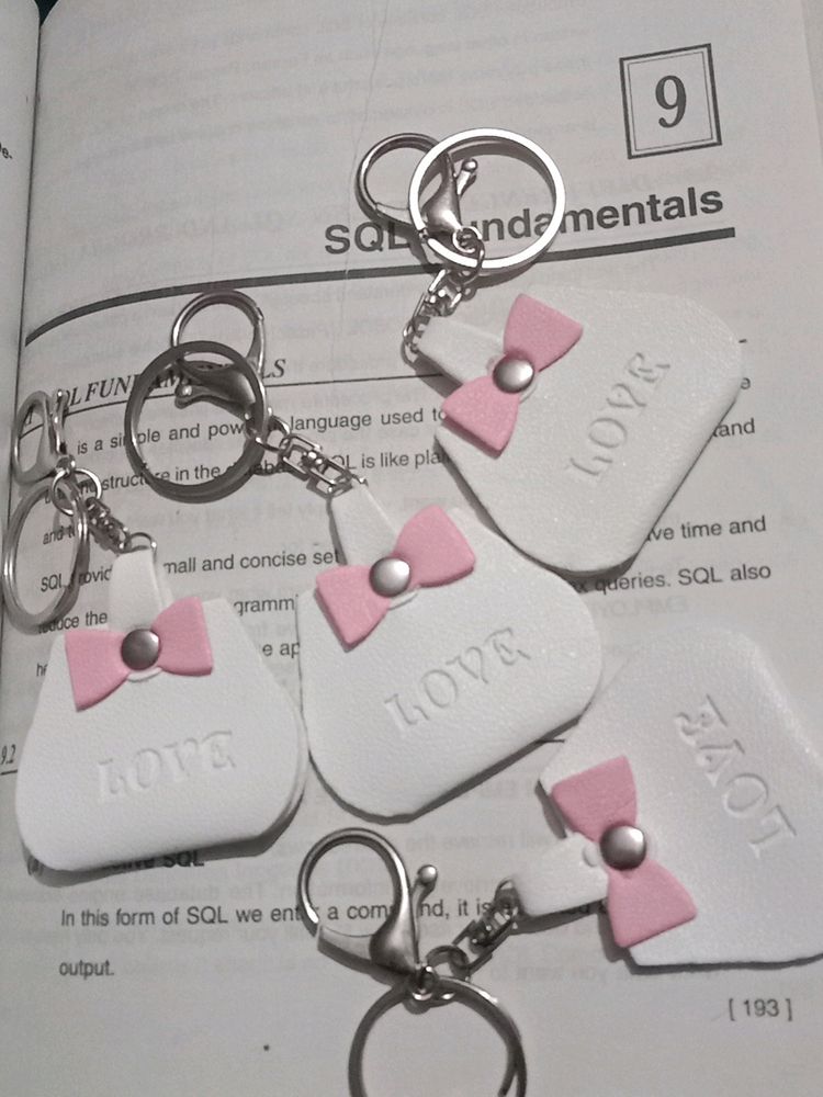 😍 LOVE PURSE KEYCHAIN 😍
