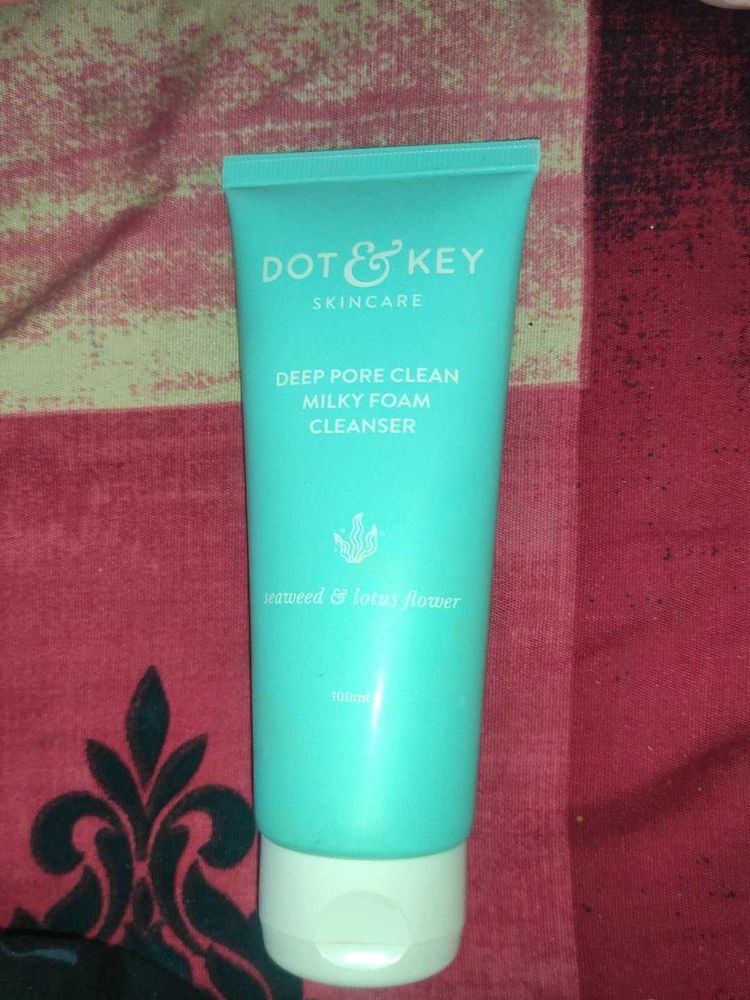 Dot &amp; Key Deep Pore Clean Cleanser