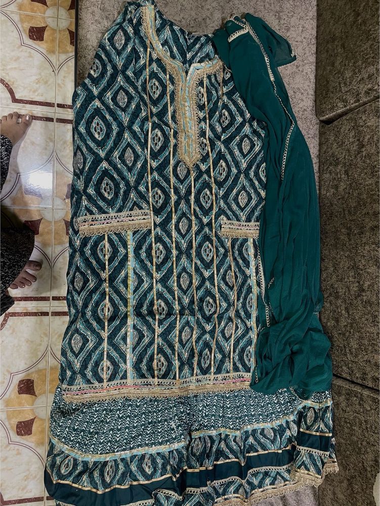 Teal &amp; Gold Embellished Salwar Kameez