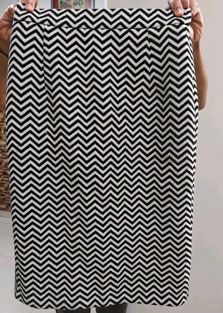 Chic Chevron Skirt