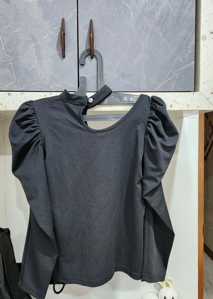 Black Fullsleeves Top