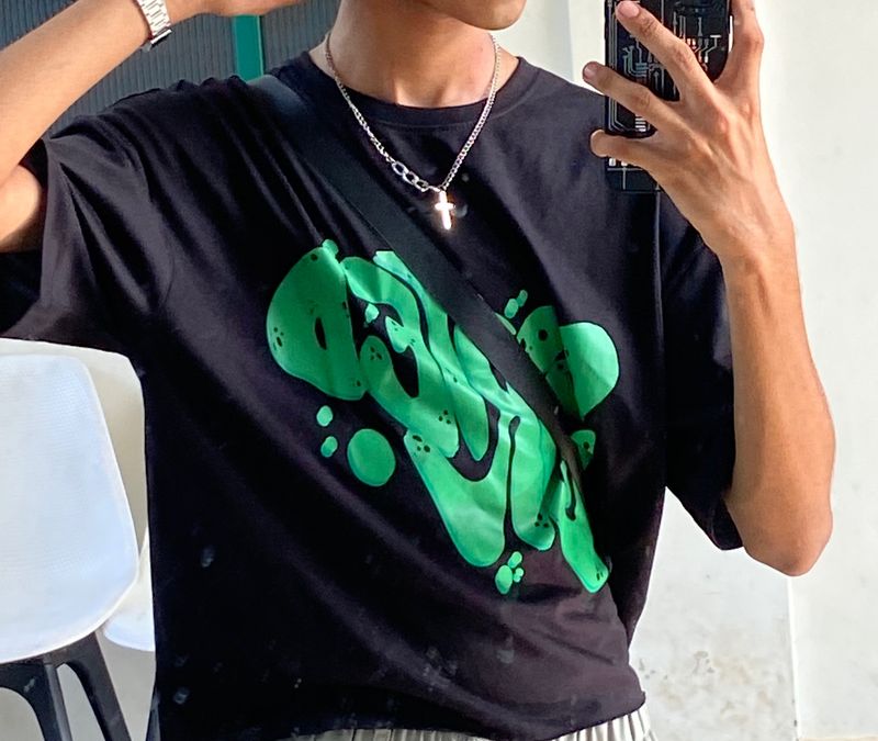 🚨price dropped 🚨y2k Oversized crop t shirt