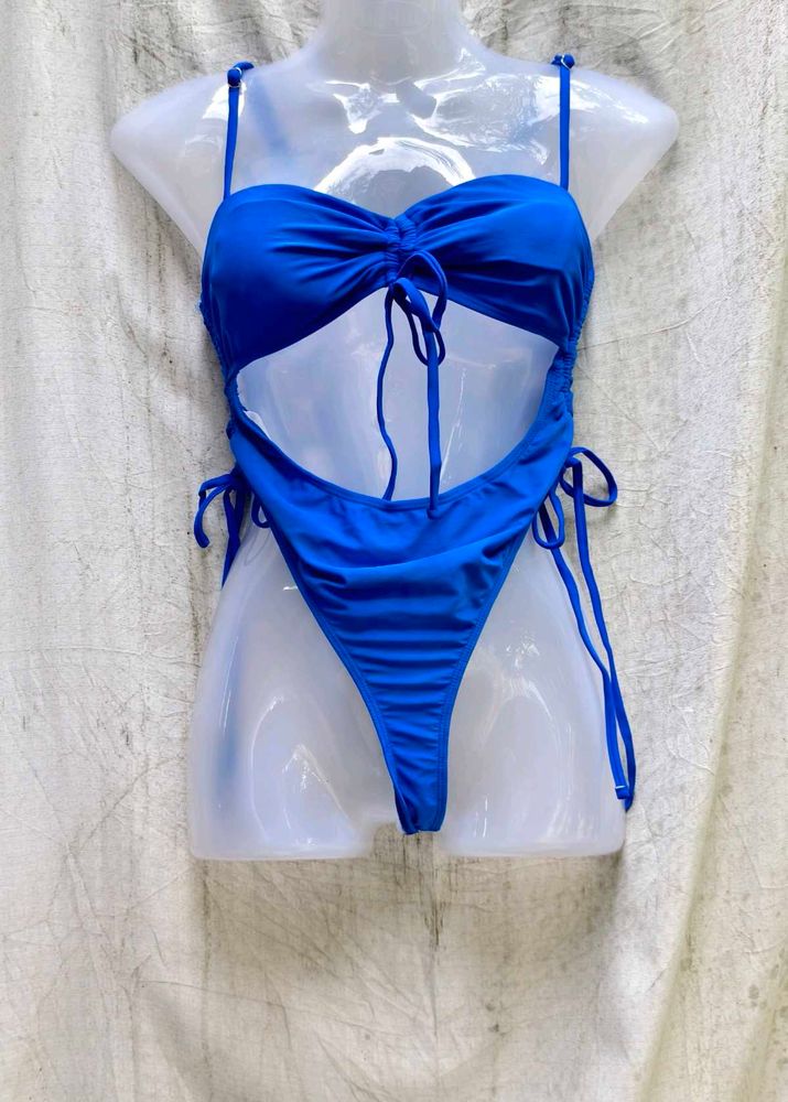 65108. Blue Bikini Set