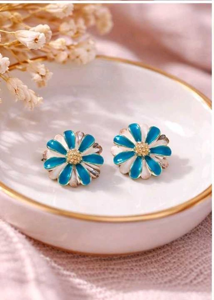 🌼Daisy Flower Stud Earrings