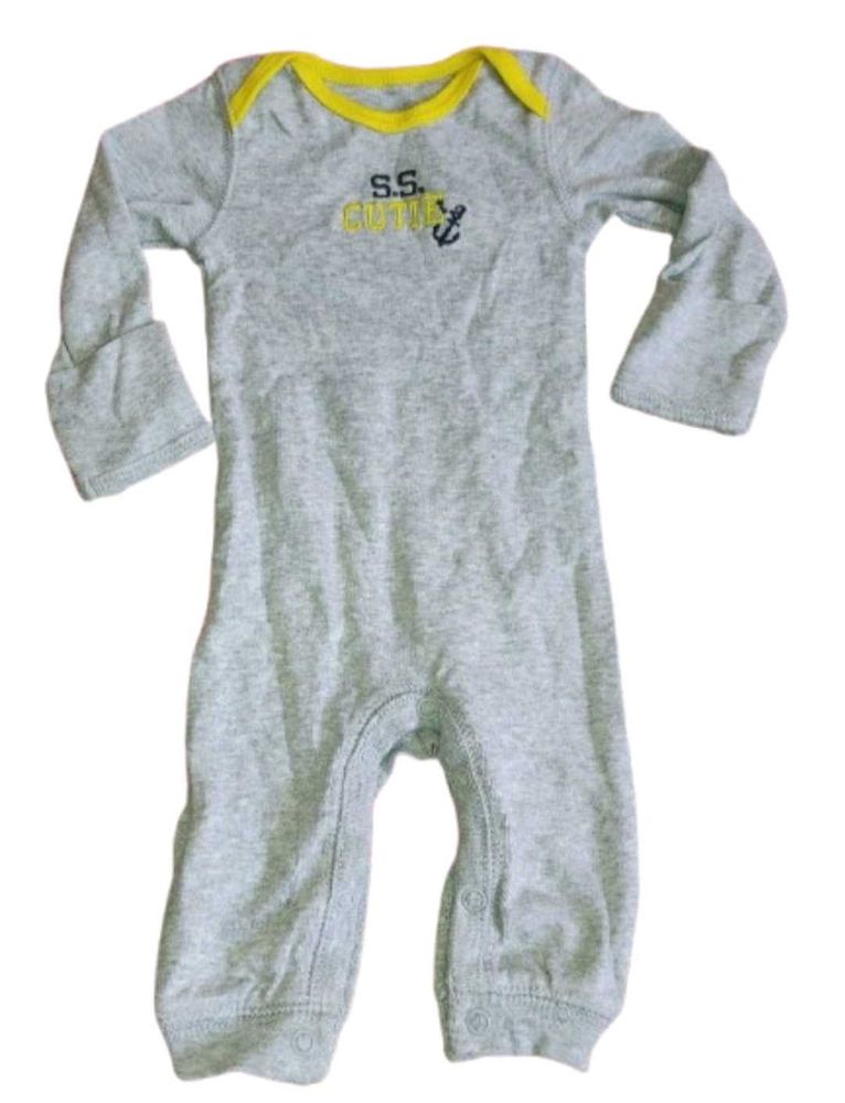 Carters Body suit for new born