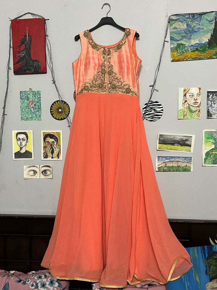 Elegant Ethnic Gown🧡