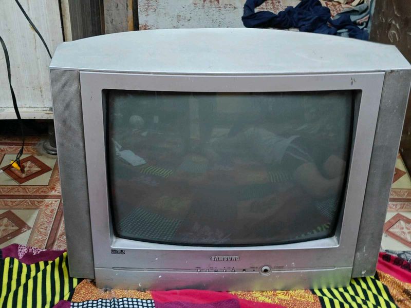 Samsung TV - Classic!