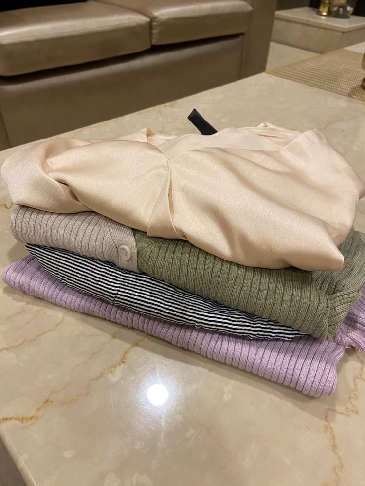 Set of 4 Tops