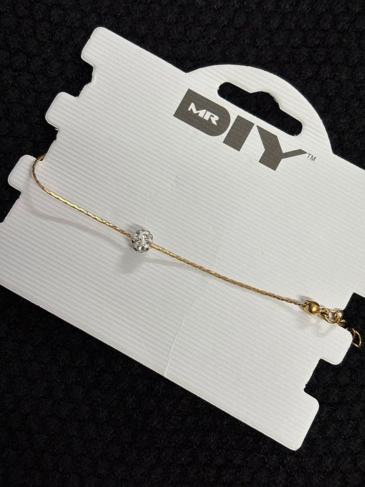 Elegant Gold Bracelet