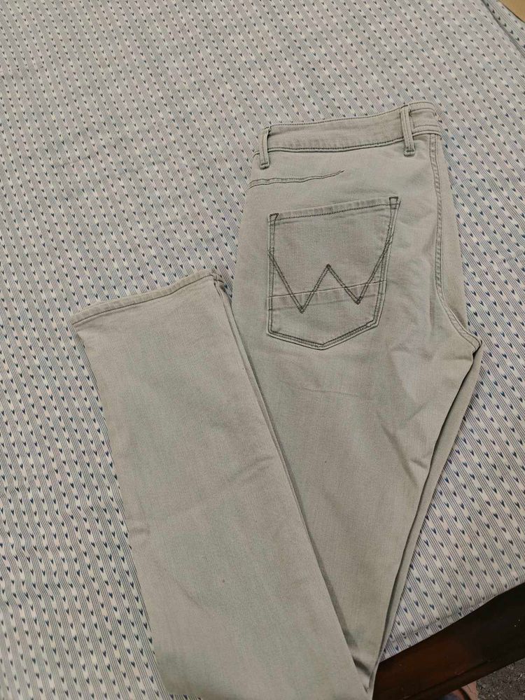 Wrangler Tapered Jeans For Men
