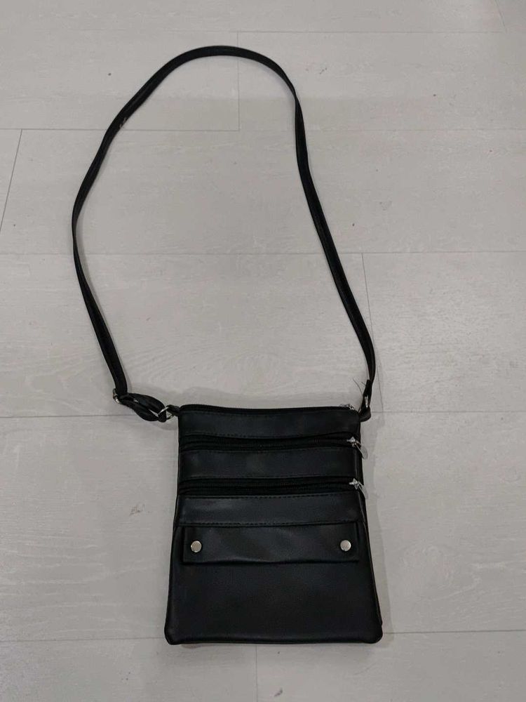 Sling Crods Body Bag Leather WITH Multiple Zips