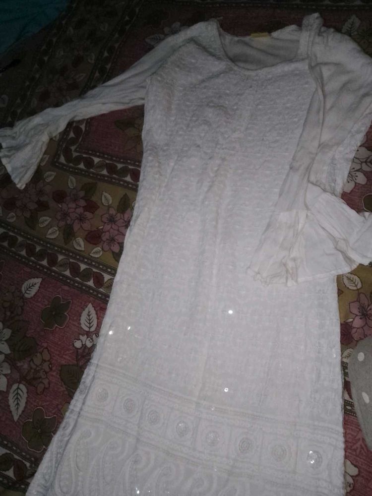 White chikankari Kurti