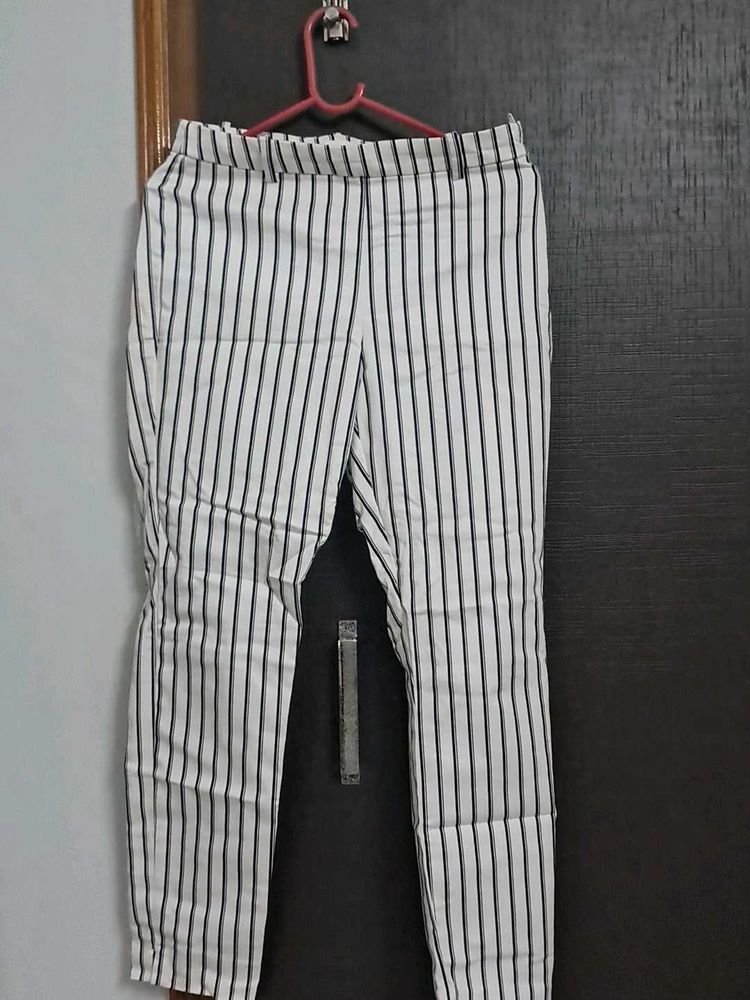 H&amp;M cigarette trousers