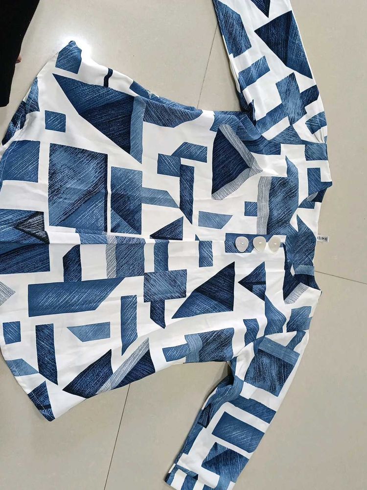Geometric Print Top