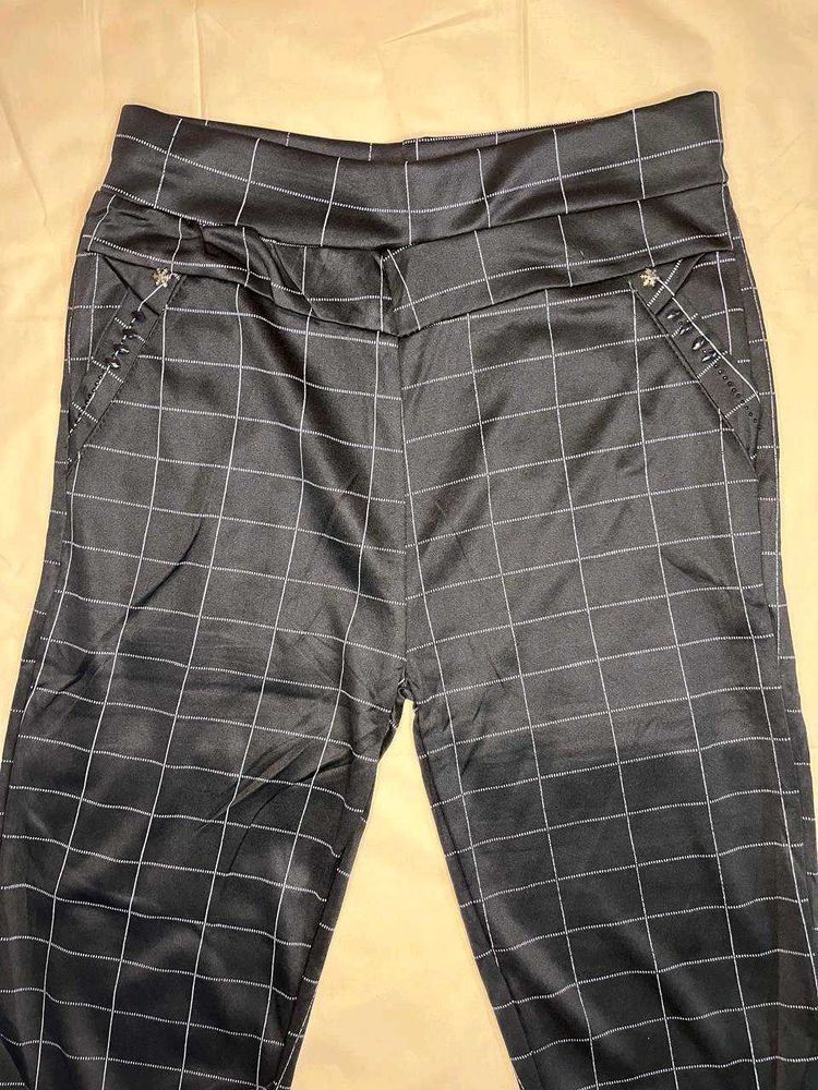 Black Checkered Stretch Pants with Pockets